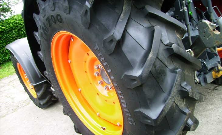 KUBOTA M5112 4 WD FE21 CBF 21