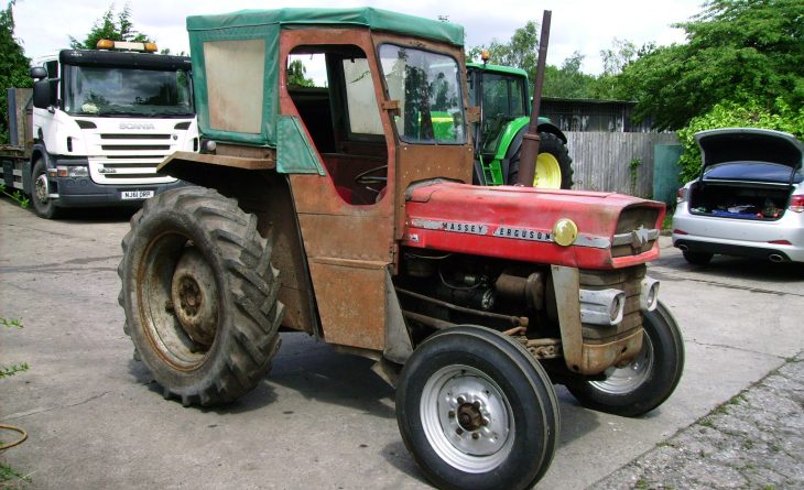 MF 135 2 WD LAMBORN HUX396 E 1