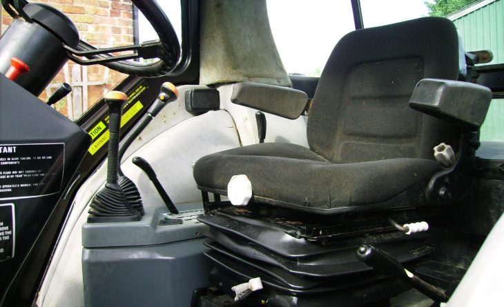 CASE 4240 XL P407 CCJ 9