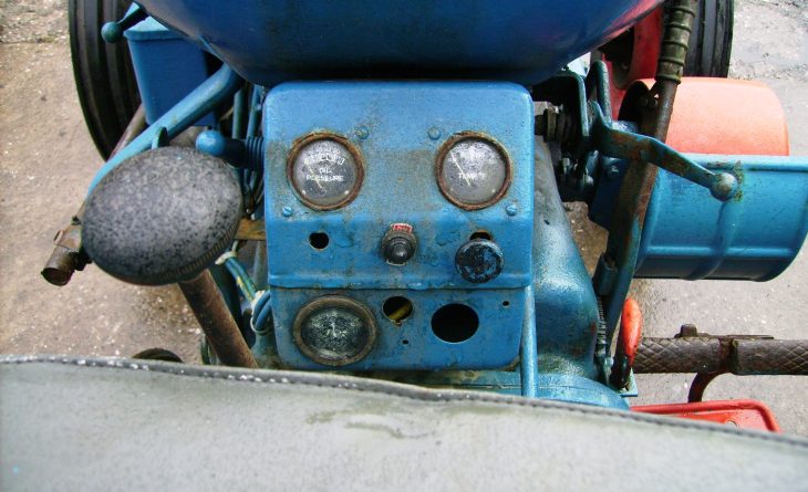 FORDSON MAJOR ATJ612 A 8