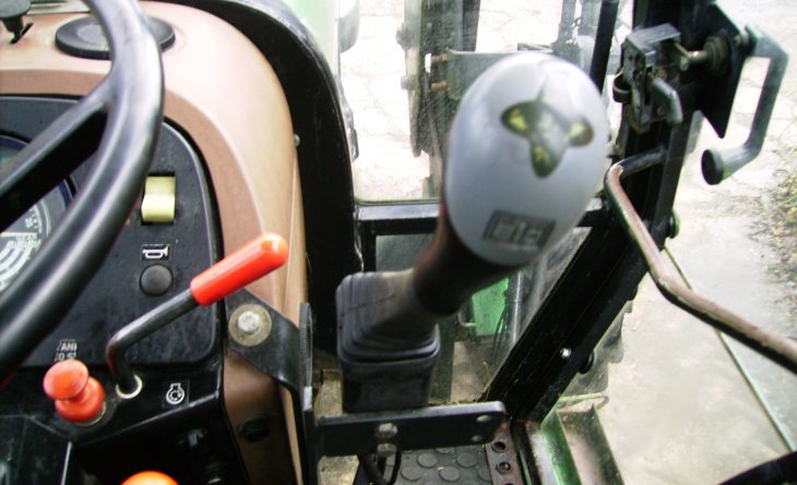 JD 2250 4 WD Q920 H925 PUX 12