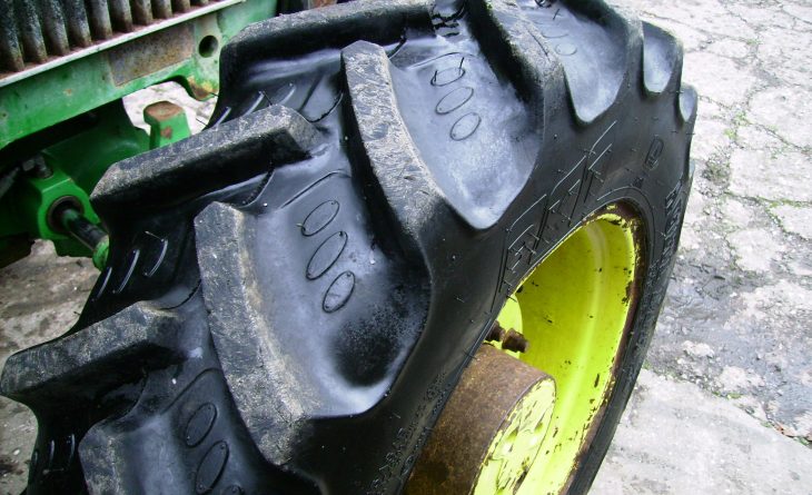 JD 2250 4 WD Q920 H925 PUX 18