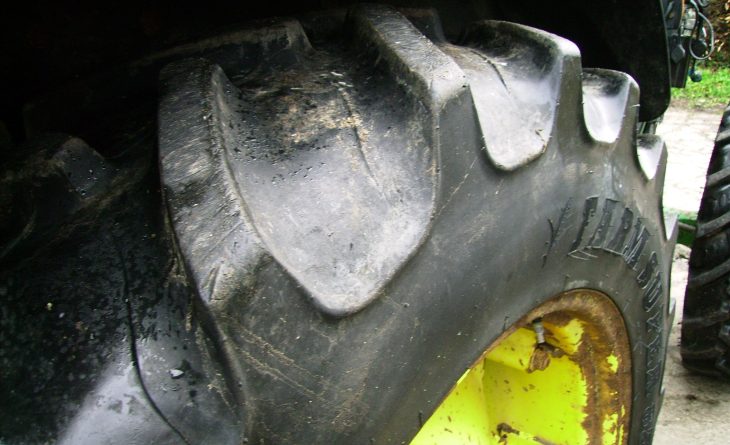 JD 2250 4 WD Q920 H925 PUX 19
