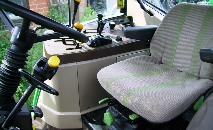 JD 6110 SE 2 WD CV52 ODE 8