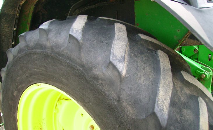 JD 6110 SE 2 WD CV52 ODE 22