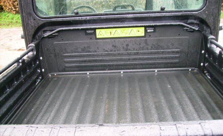 JD XUV865 M DU68 NBD 6