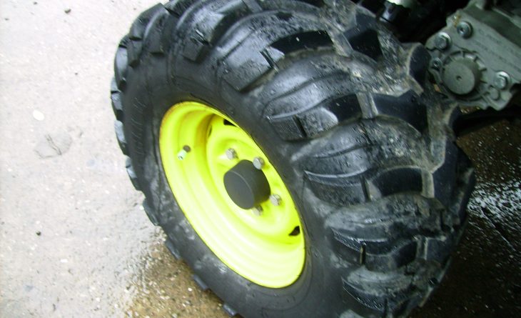 JD XUV865 M DU68 NBD 19