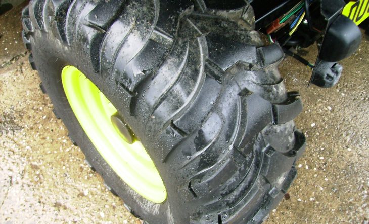 JD XUV865 M DU68 NBD 20