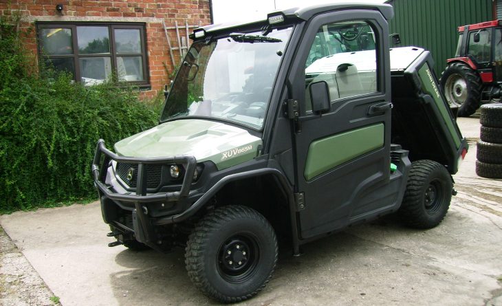 JD XUV865 M GATOR DL19 XYT 4