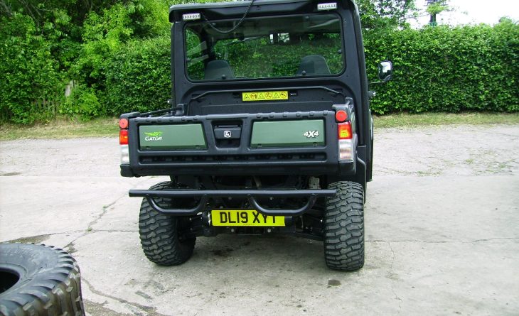 JD XUV865 M GATOR DL19 XYT 7
