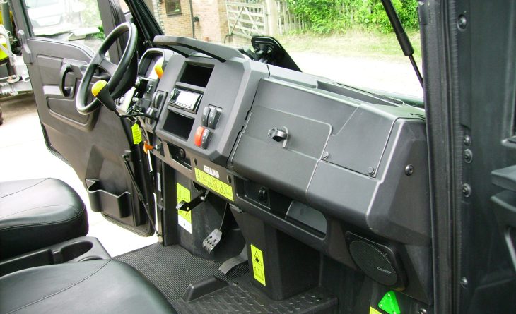 JD XUV865 M GATOR DL19 XYT 19