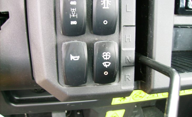 JD XUV865 M GATOR DL19 XYT 24