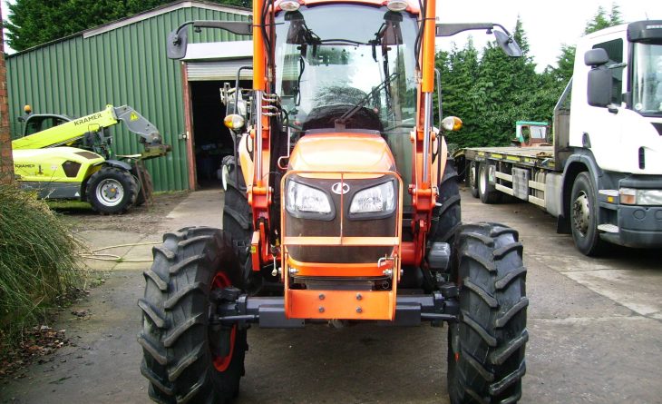 KUBOTA M7040 LA1153 CU13 BWE 4