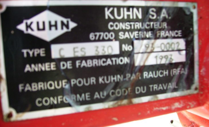 KUHN 330 FERT SPINNER 4