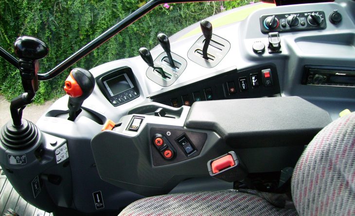 KUBOTA M135 GX IV LA2255 DU21 NVE 10