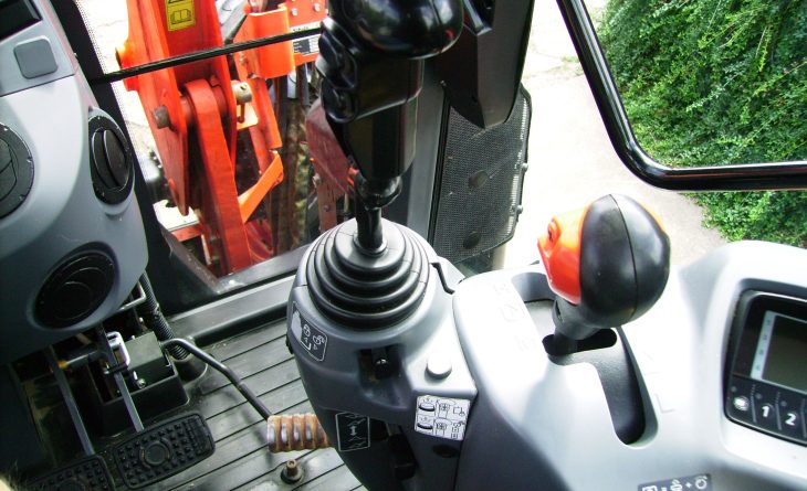 KUBOTA M135 GX IV LA2255 DU21 NVE 14