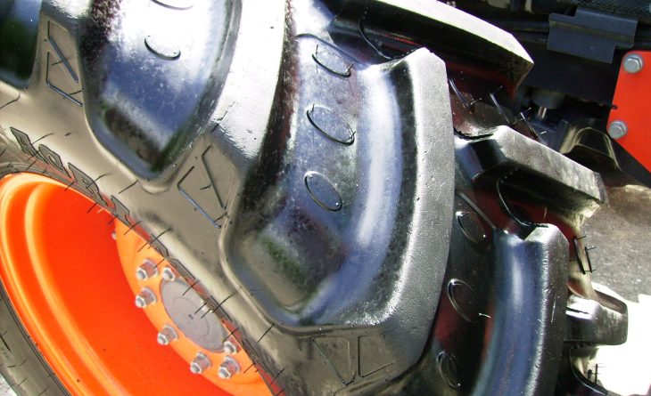 KUBOTA M135 GX IV LA2255 DU21 NVE 25