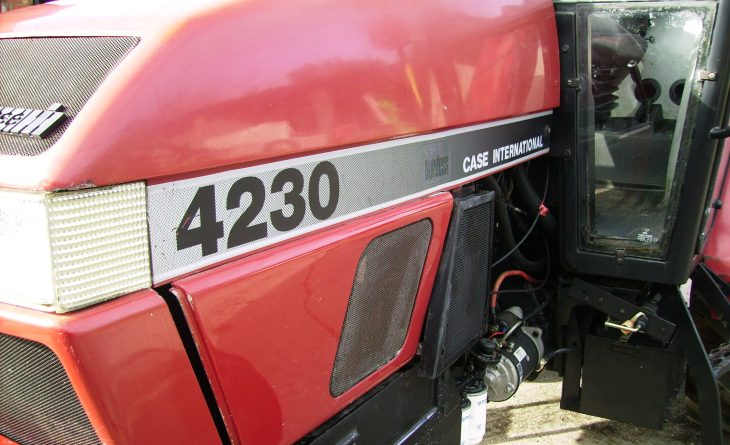 CASE 4230 2 WD LP M479 SRF 7