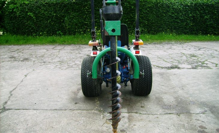 POST HOLE BORER 3