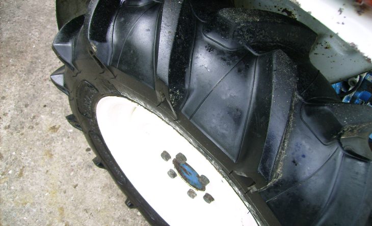 FORD 1210 4 WD CE00216 12