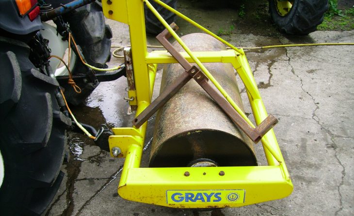 GRAYS 4 FT BALLAST ROLLER 1