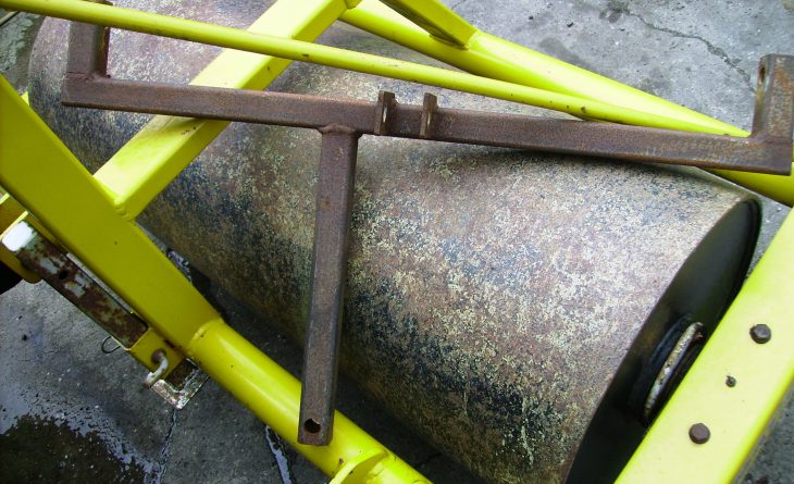 GRAYS 4 FT BALLAST ROLLER 4