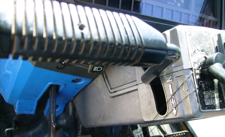 ISEKI 530 4 WD SHUTTLE 8