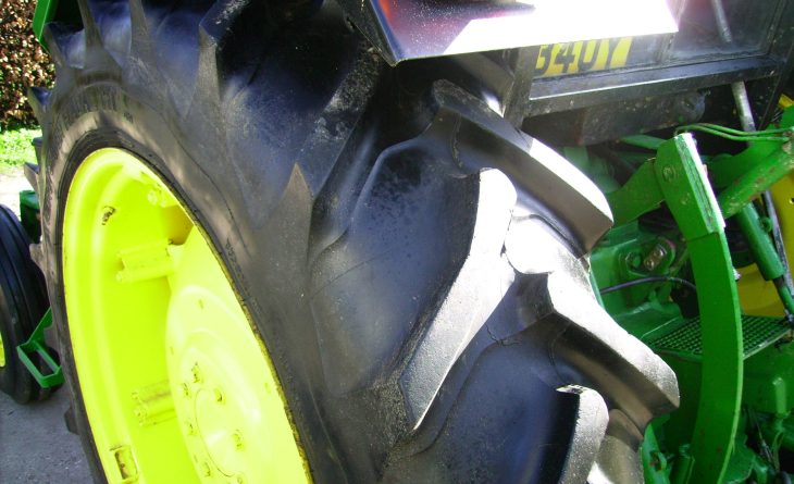 JD 1140 2 WD OPU NDO340 Y 18