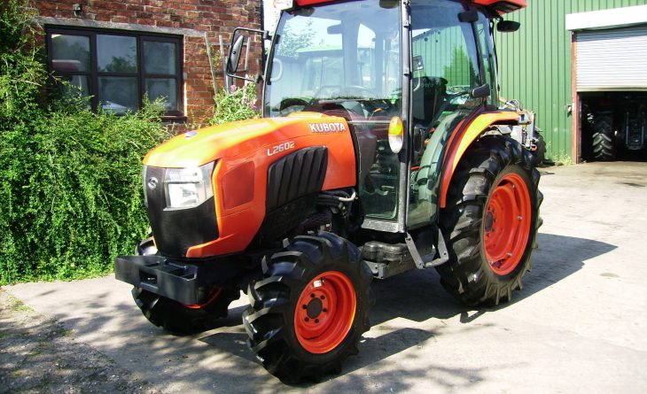 KUBOTA L2602 HST VX68 CHG 1
