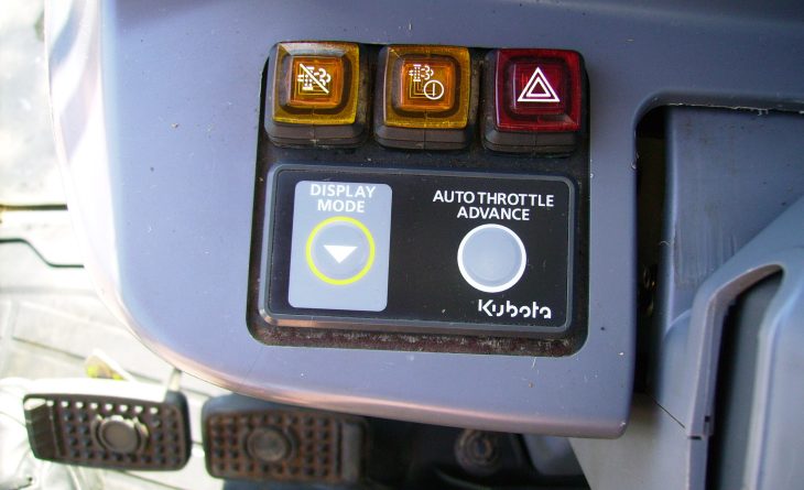 KUBOTA L2602 HST VX68 CHG 10