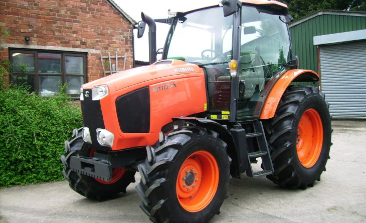 KUBOTA M110 GX 4 WD DX14 HTZ 2