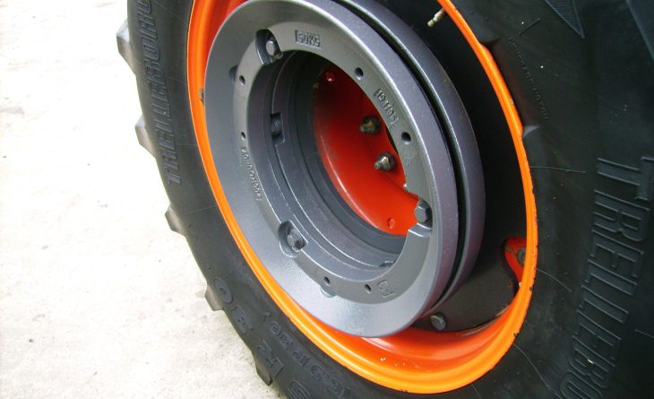 KUBOTA M4072 LA1365 SY70 NBF 11