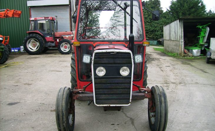 MF 230 2 WD DUNCAN B345 WBX 4
