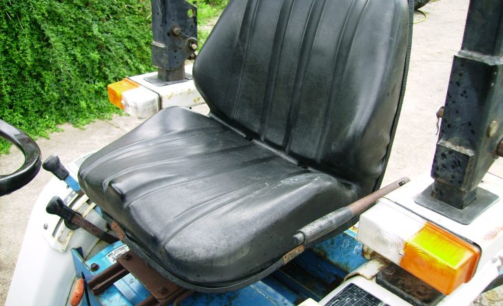 NH 1220 4 WD STD 5