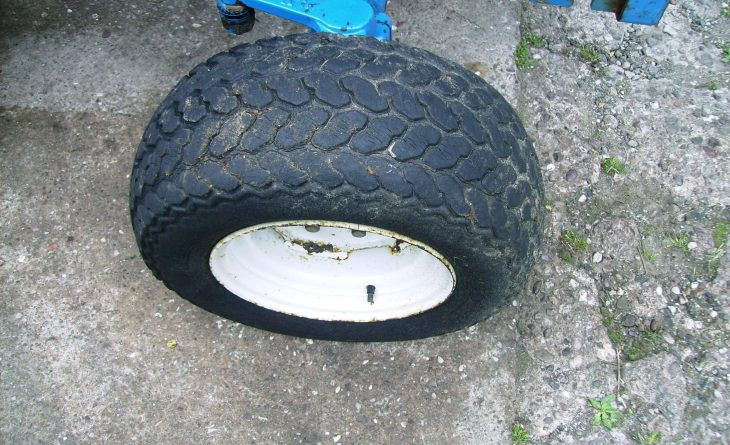 NH 1220 4 WD STD 11