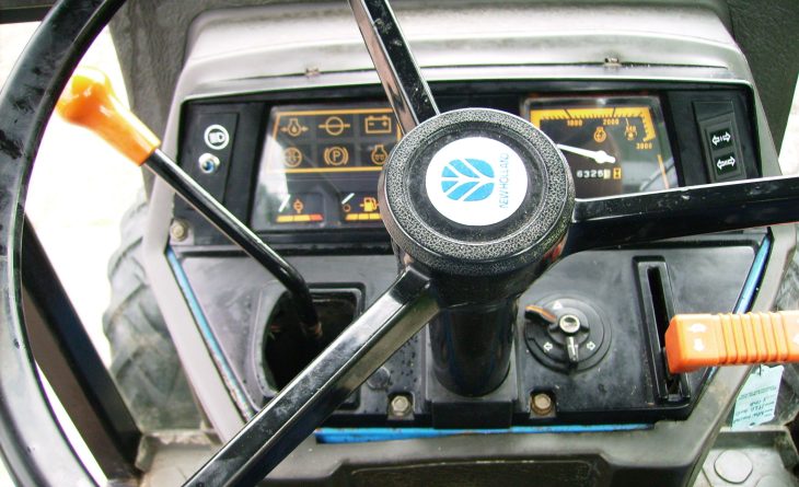 NH 1920 4 WD P579 KSP 9
