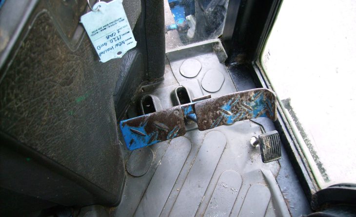 NH 1920 4 WD P579 KSP 13